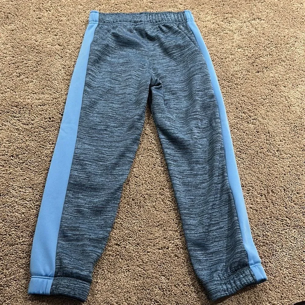 NIKE DRI Fit sweatsuit - very good condition size 6 medium